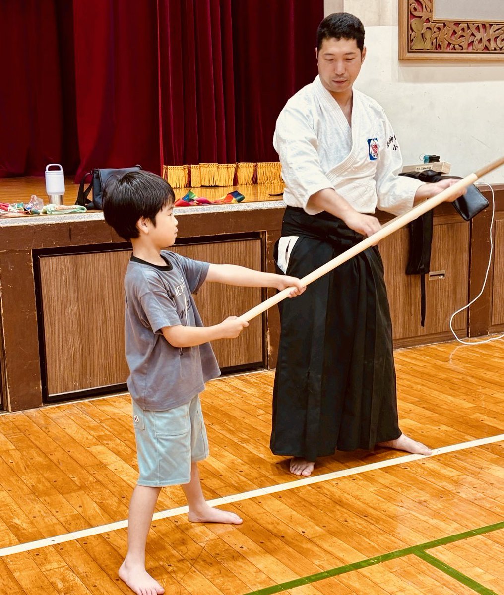 busenkai_jp's tweet photo. 2026/7/7 笄小学校

【剣術】
一之素振
二之素振

【杖術】
【素振り】
ー突之部ー　
五本

#岩間神信合氣修練会
#合気道
#笄小学校 https://t.co/4w0kjx8hCh