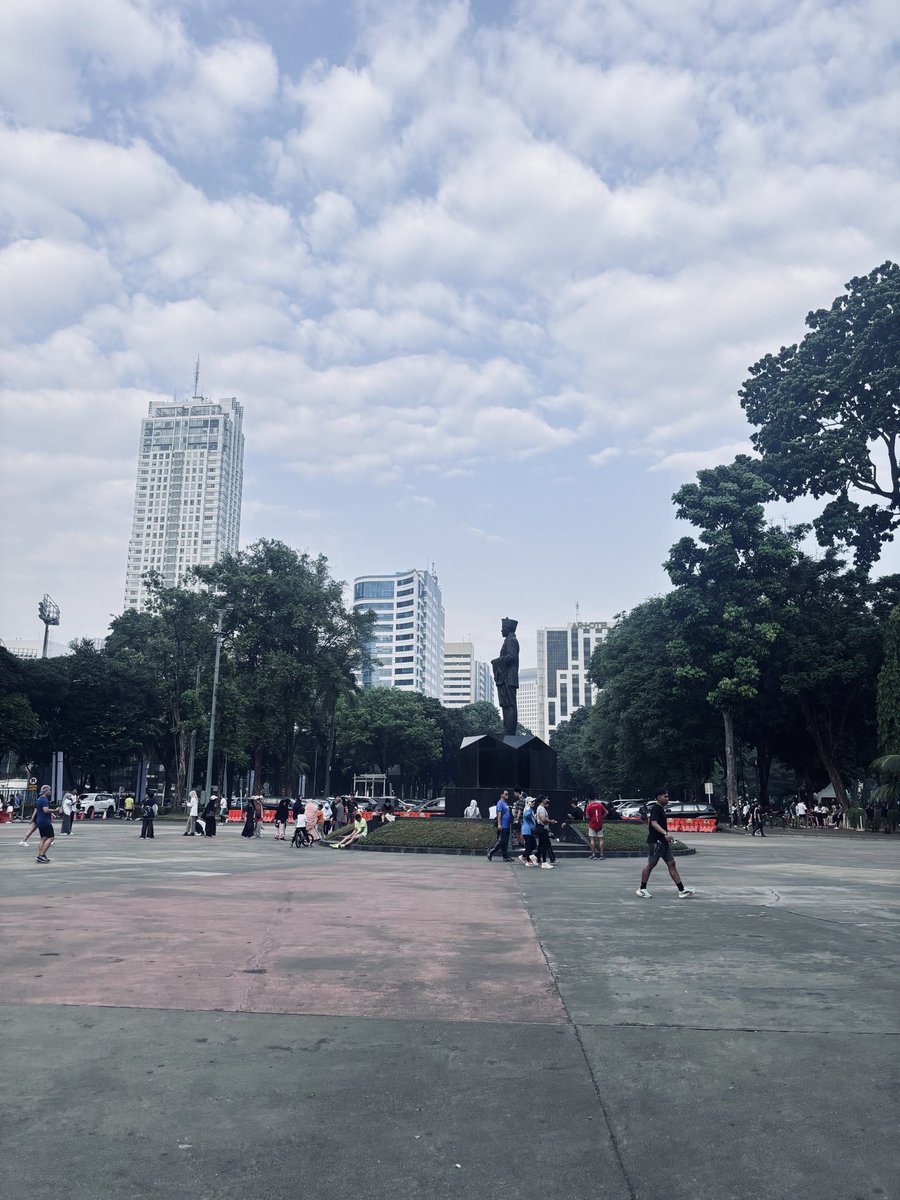 bukansuneoo's tweet photo. fokus recovery (walk-ride) sampe nanti masuk fase return to running lagi! semoga evaluasinya baik terus biar bisa balik lari lagi 😭 https://t.co/gu5N5WLVrX