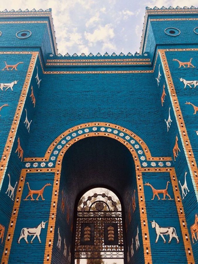 GilgameshIQ's tweet photo. حكمة بابلية 

احب جارك لكن لا تخفض السور بينكما 

Babylonian wisdom

love your neighbor,do not lower the fence between you https://t.co/bO5ix1ei1T