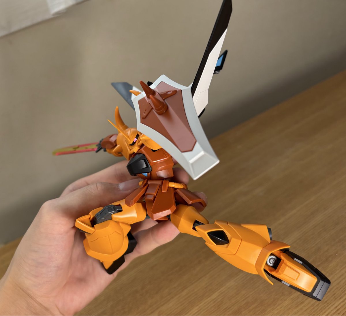 SkQn5fGD2079695's tweet photo. 今すぐハイネのグフイグナイテッドが欲しくなる魔法の画像を貼っつける。
#ガンプラ https://t.co/oyqPUOHncE
