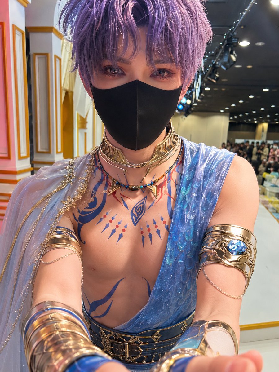 ranranru2007's tweet photo. 幻覚サマーデート😭‼️イケメンぞろぞろホムラﾁｬﾝ優しかった（多分）
初日の衣装は潮汐衣装🩵
絵師様レポ待ってまーす♪ https://t.co/IHG9V6sdTa