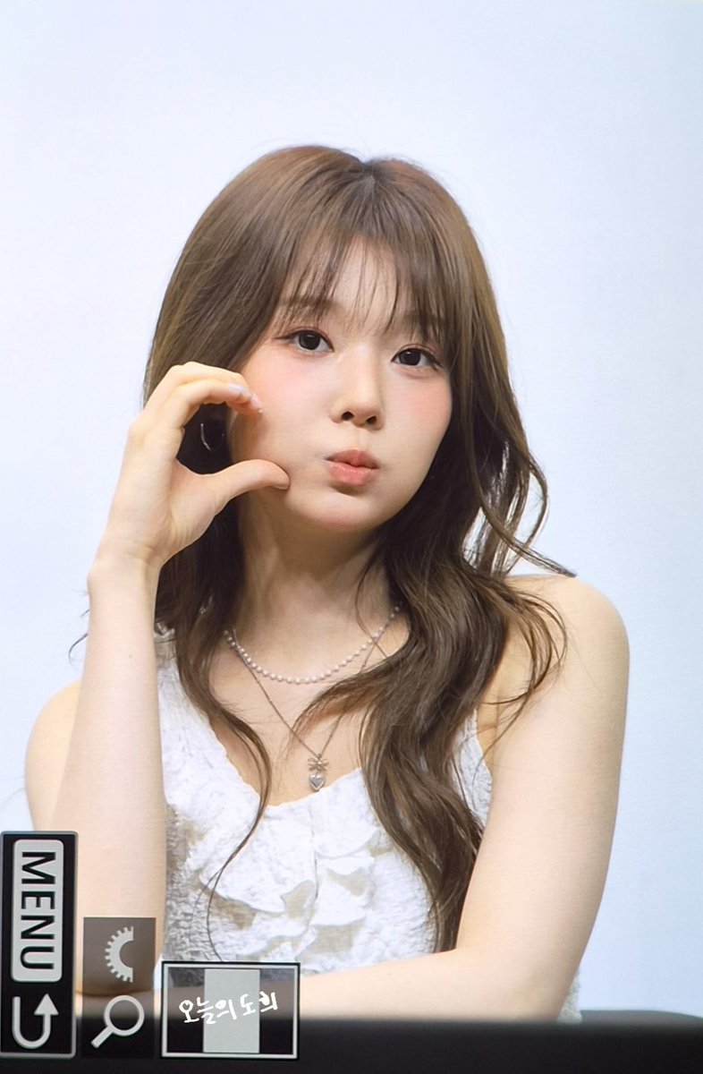 doheefff's tweet photo. 260711

#도희 #DOHEE #세이마이네임 #SAYMYNAME #SMN https://t.co/tGSJ6p9mnA