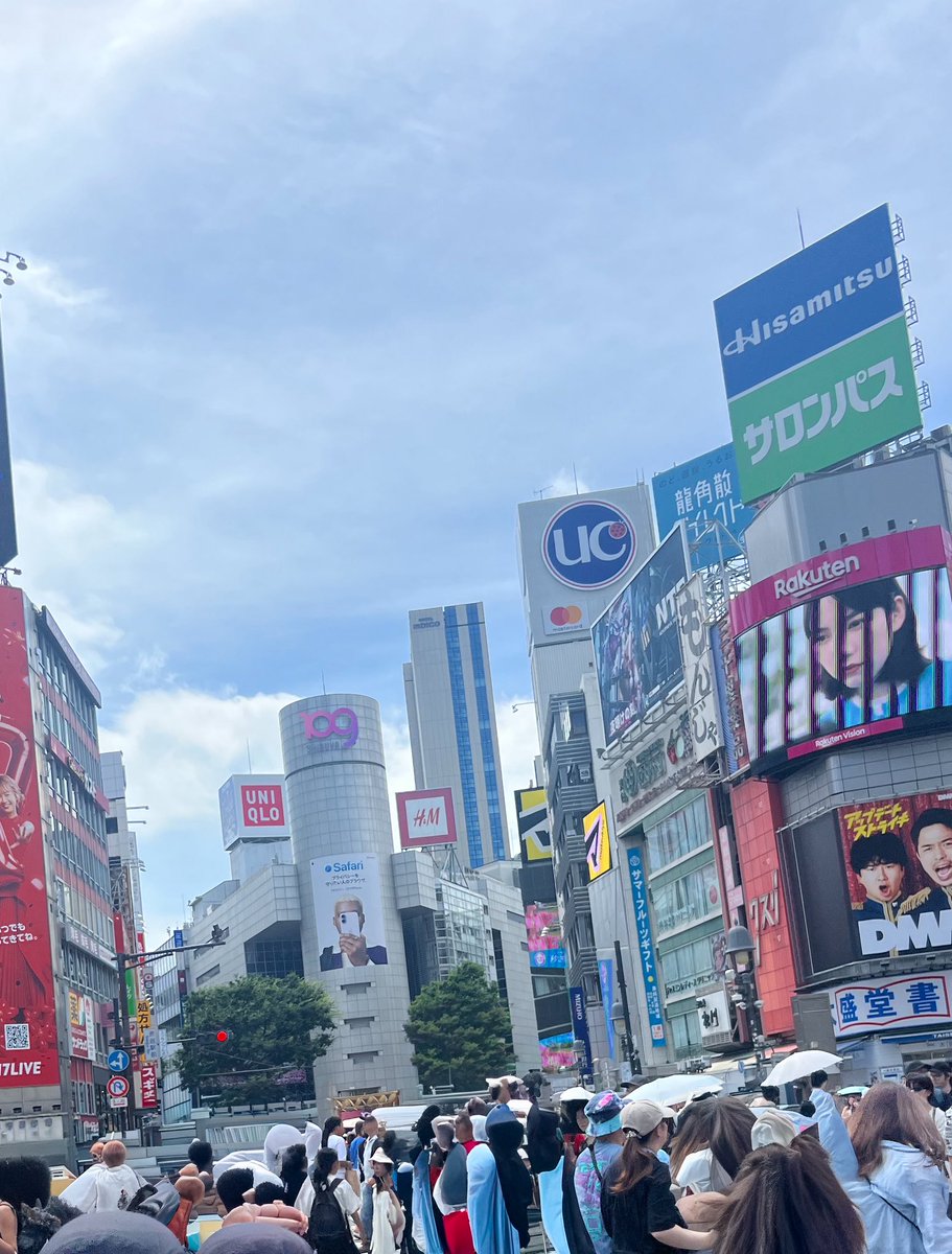 oa0813's tweet photo. 人も多いし、溶けそうな暑さ🥵 https://t.co/RE3U0H5kvE