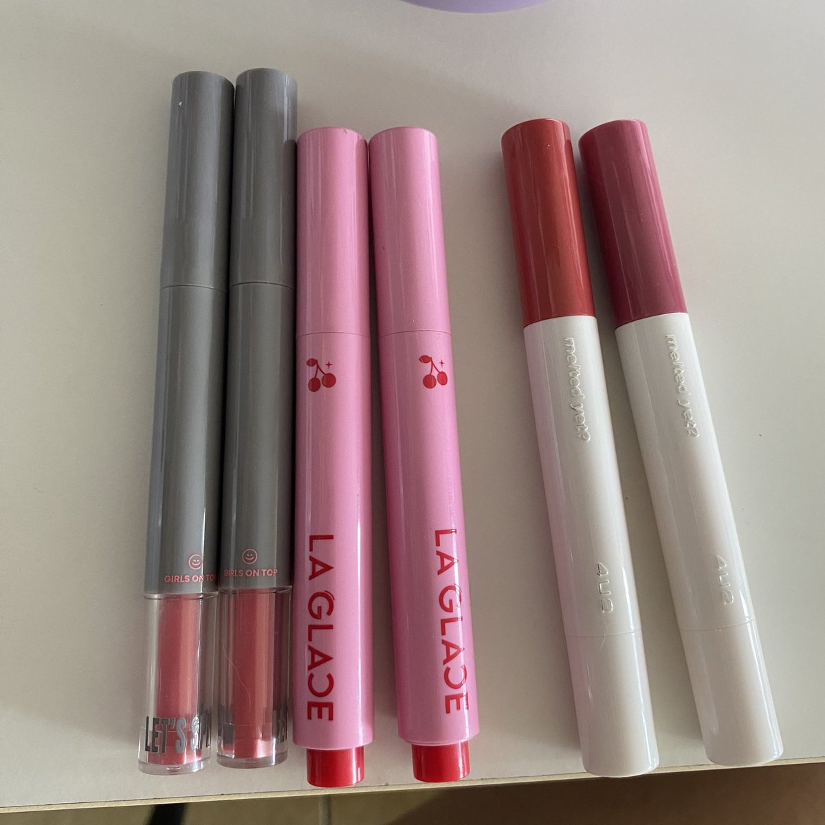 imcybbzone's tweet photo. ส่งต่อลิป Gala La Glace

แท่งละ 30 บาท (ใช้น้อยค่ะ)

ค่าส่ง 30 บาท เหมาส่งฟรีค่ะ

#ส่งต่อสกินแคร์ #ส่งต่อคสอ #ส่งต่อคสอมือ2 #ส่งต่อเครื่องสำอาง #ส่งต่อเครื่องสำอางมือสอง #ส่งต่อเสื้อผ้า https://t.co/gjnbivfVQo
