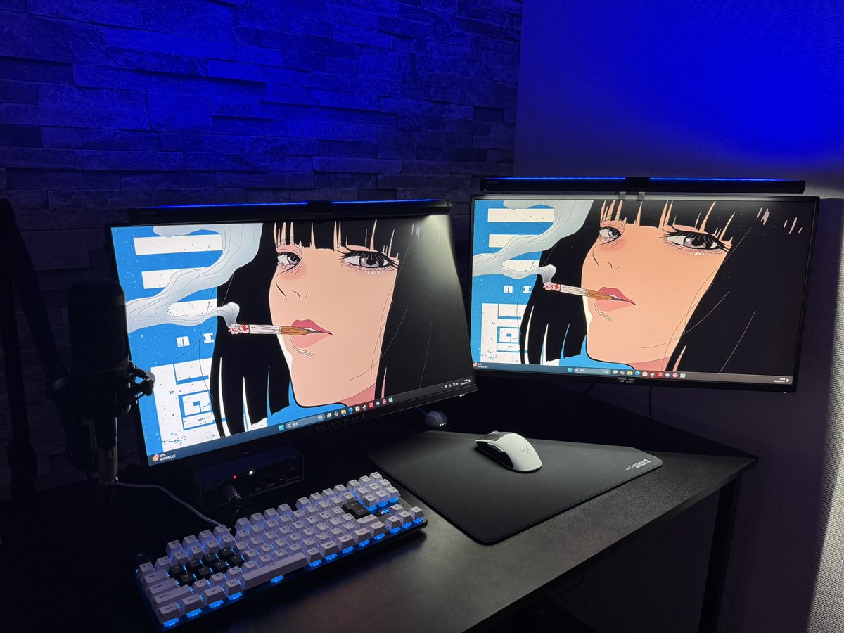 h_97___'s tweet photo. 安くなってたんでキーボード新調しました（実はマウスもちょっと前���変えてました）めちゃくちゃいいかんじ🥰 https://t.co/0f0ZpA5sjN
