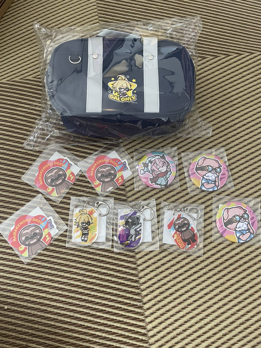 askaskaska01's tweet photo. きたー！可愛い！忘れた頃に来るドズル社くじ！カバンにピンク🩷組つけたら可愛くね？てかおらりっしゅとおじーちゃんないの辛(T ^ T) https://t.co/VVo6o5C7RL