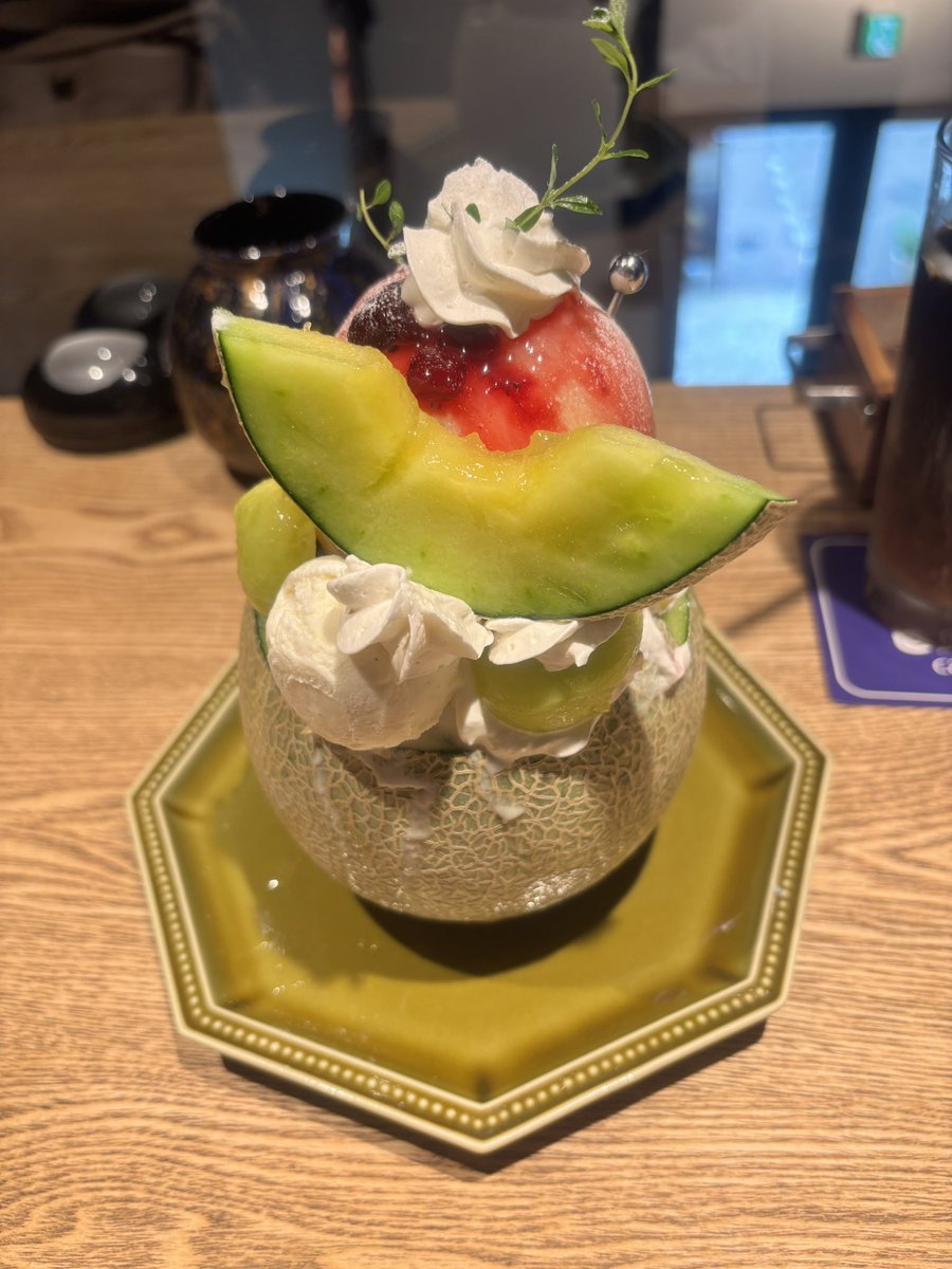 UNOカフェさんでご褒美パフェのスペシャルバージョン食べてきた