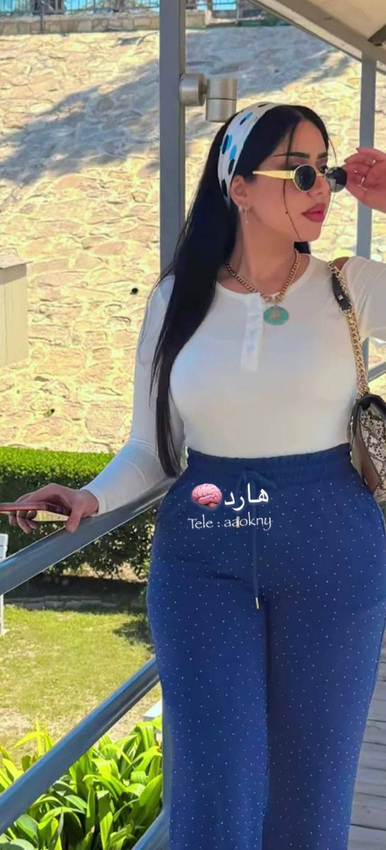 Hardd0cj's tweet photo. بنت الرنا الفحبة اخت الديو تطلع بلبسها ذا و لا تشوفه شي و هو يمشي وراها و شحمته تقطر🥵🔥

سوي ريبوست😇 https://t.co/hDUeBhf4uX