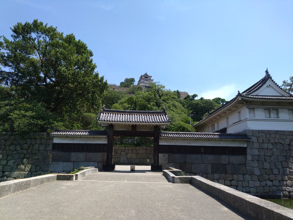 utahige's tweet photo. 丸亀城！ https://t.co/uvd03mH8xQ
