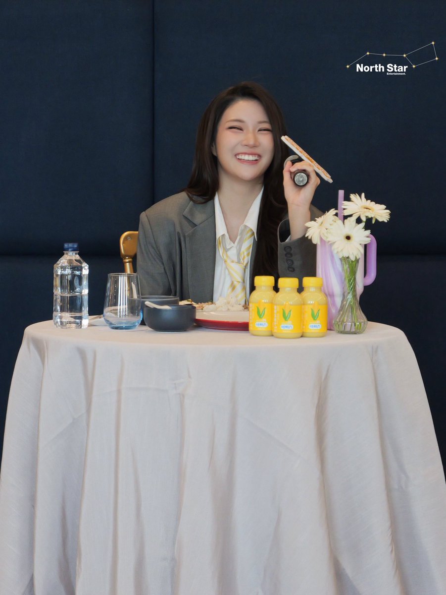 GinJayTrendTH's tweet photo. พี่อัลปาก้า(ไม่)จ๋องงงง เกมเมอร์เกมมิ่ง ไม่newbie นะค้าาาา 

GINNY FRESHY SQUEEZED CORN JUICE 
#GinnyxWeiChangLi 
#ginnynatnicha https://t.co/GXHonFVgly