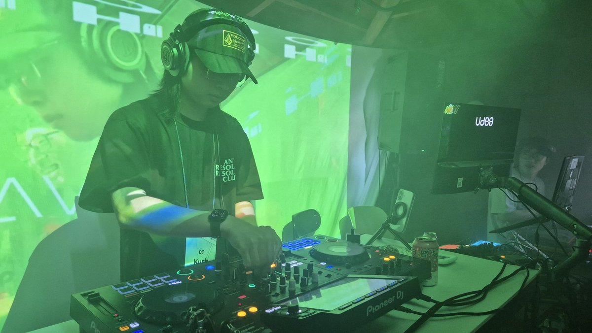 REMIX_BOOTLEG's tweet photo. #SARP
2nd DJ Kush🎵
@kushkim_ https://t.co/nmXJMiDDdP