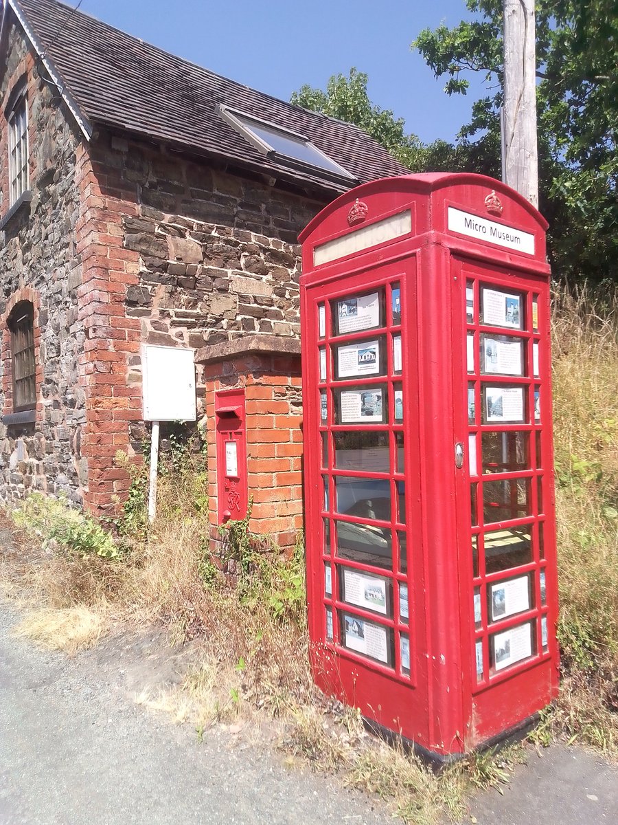p_warrington's tweet photo. On holiday in Shropshire this week - and here's where I posted a postcard.  Castle Hill postbox and All Stretton 'micro museum'. #PostboxSaturday https://t.co/cZsL2TQAEJ
