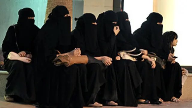 Stam5400's tweet photo. #بوح_الصباح

حديث صحيح في مسلم 

قال رسول الله: (يَقْطَعُ الصَّلَاةَ الْمَرْأَةُ، وَالْحِمَارُ، وَالْكَلْبُ الْأَسْوَدُ) 🤡

تعليقكم https://t.co/ygrWimRTDW