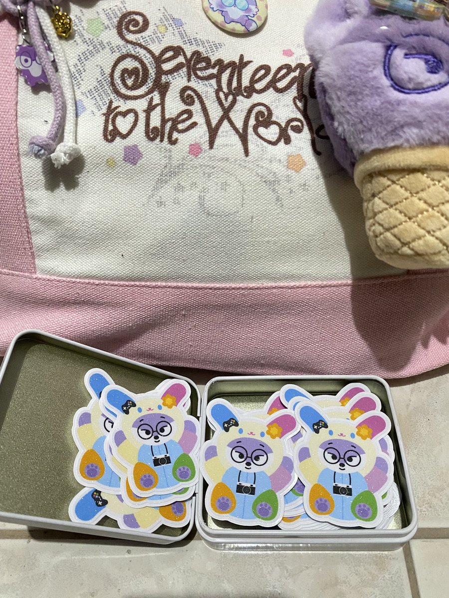 bellaaa0617's tweet photo. hi, wonwoorideuls and carats! see you latuur! 🫶✨ 

super duper last minute freebies 🥹 hindi umabot yung new design so ito muna ulit 🥹🫶✨

let’s trade ehehe feel free to get lang 1:1 🫶✨

#wonwoodeliveryservice #원우 https://t.co/FywewvQryX