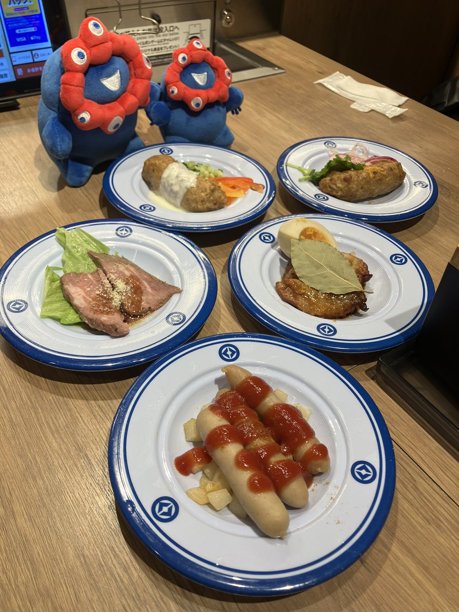 letsgoOHSHO's tweet photo. 万博くら寿司でお昼ご飯🌏 https://t.co/jXF41shvS9