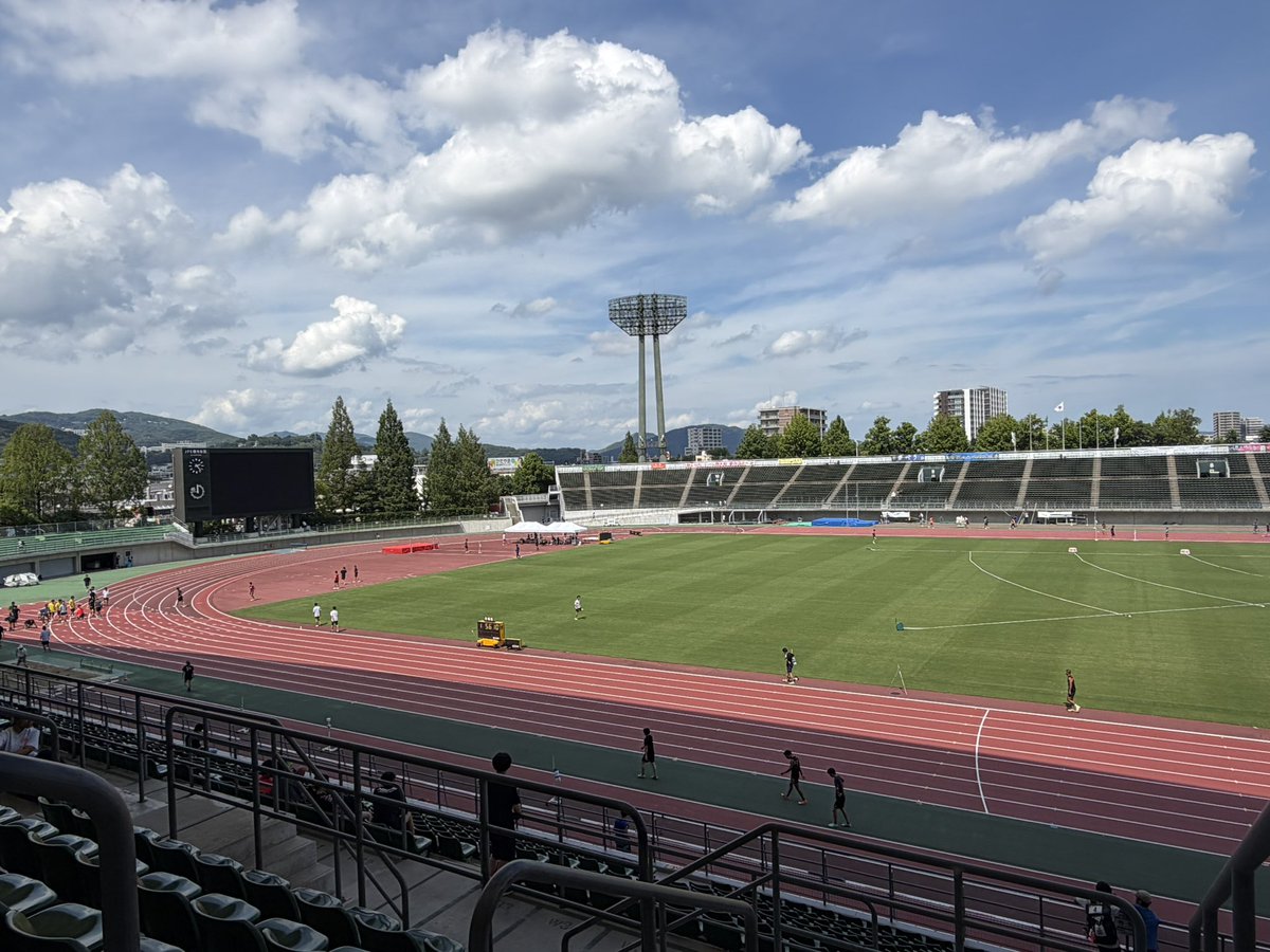 kumw_tfc's tweet photo. 【国スポ　岡山県予選会】

本日は国スポ予選会1日目です！
天気も良くいい感じですが、暑いので熱中症に気をつけながら頑張ります！
応援よろしくお願いします🙇‍♀️ https://t.co/Tjc9ePVwYO