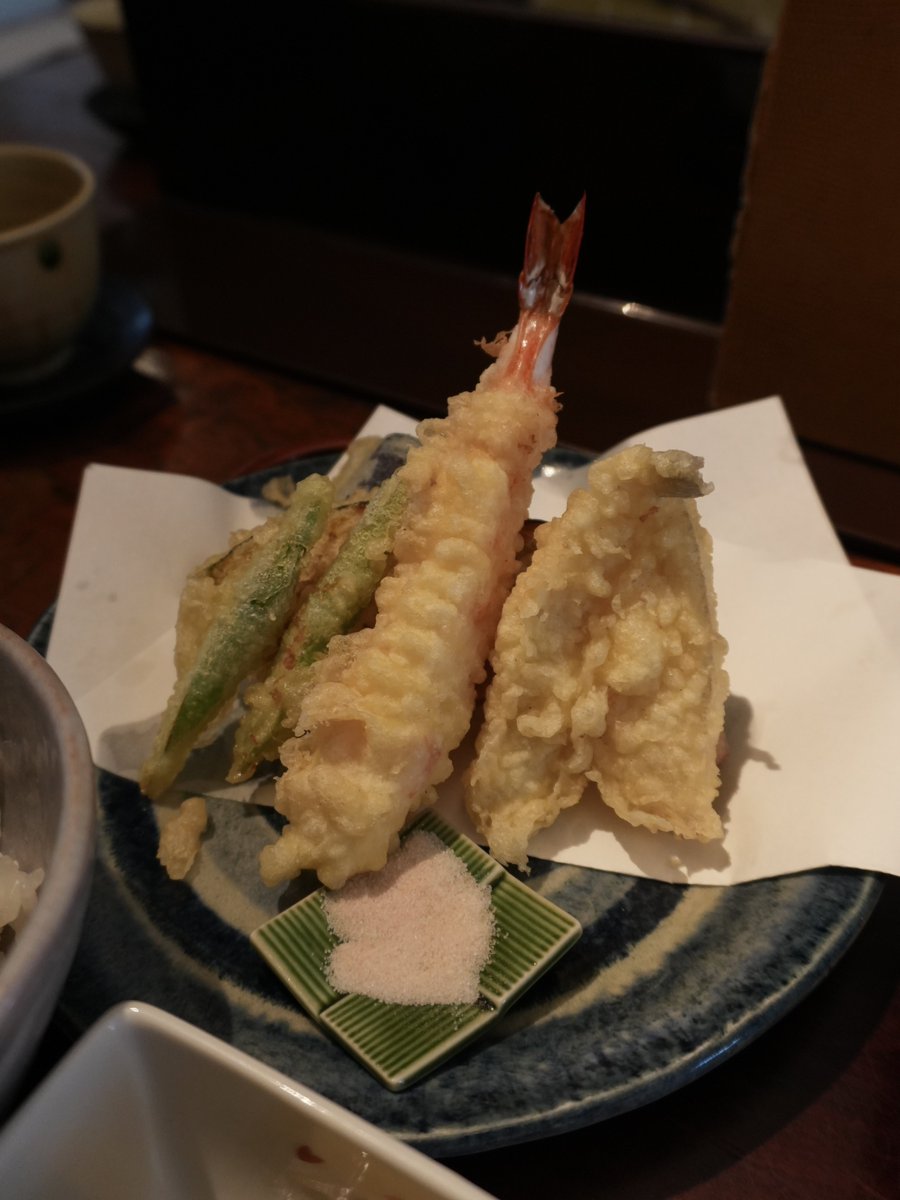 fukkinwaruo's tweet photo. 🛖2026年1枚目🛖
志蕎庵 江月
（名古屋市名東区引山3-110）
・三昧膳 手挽き蕎麦「しなの」（¥2550）
麺はかなり短めですが、そばの実の香ばしさと食感を楽しめる粗挽き麺です。天ぷらは揚げたてでサクホク、漬け鮪は分厚めでプリプリ、蕎麦豆腐は濃厚でクリーミー。久しぶりの蕎麦も良いですね🌙 https://t.co/LWod74nhYV