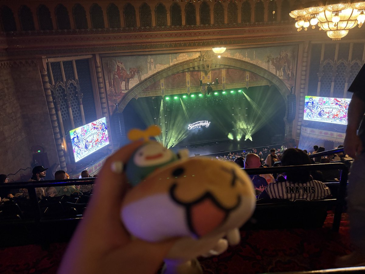 bingobongojango's tweet photo. a small blurb about serenskibidi and all the freebies I got from so many lovely holofans!! If you see your art and I haven’t followed you back, let me know so I can give you a follow :-D

#holoSerendipity https://t.co/AMFb2ZwAVD