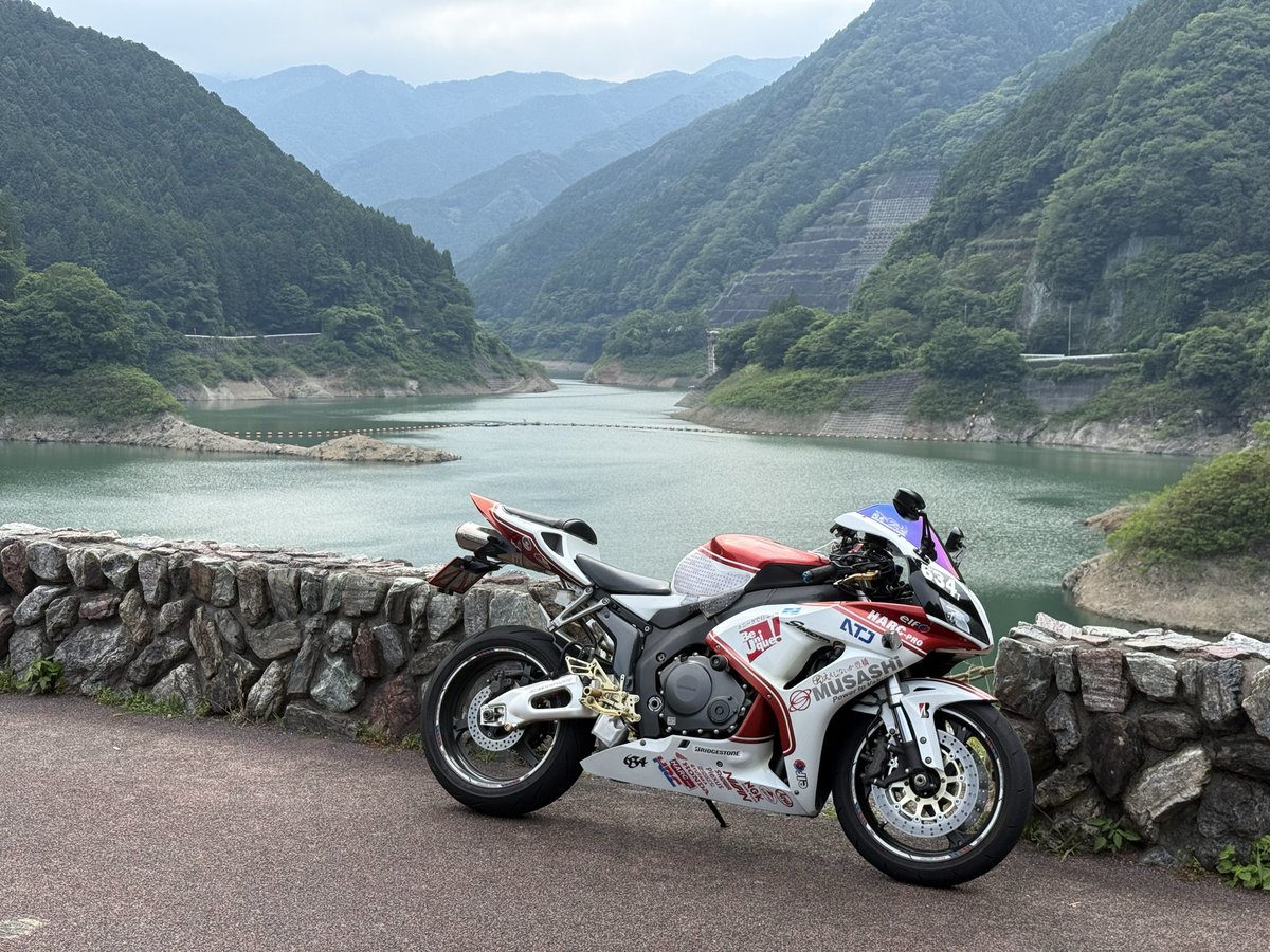 CBR10000000RR's tweet photo. 山伏からの有間ダム〜🏍️ https://t.co/LCHNIvV7kK