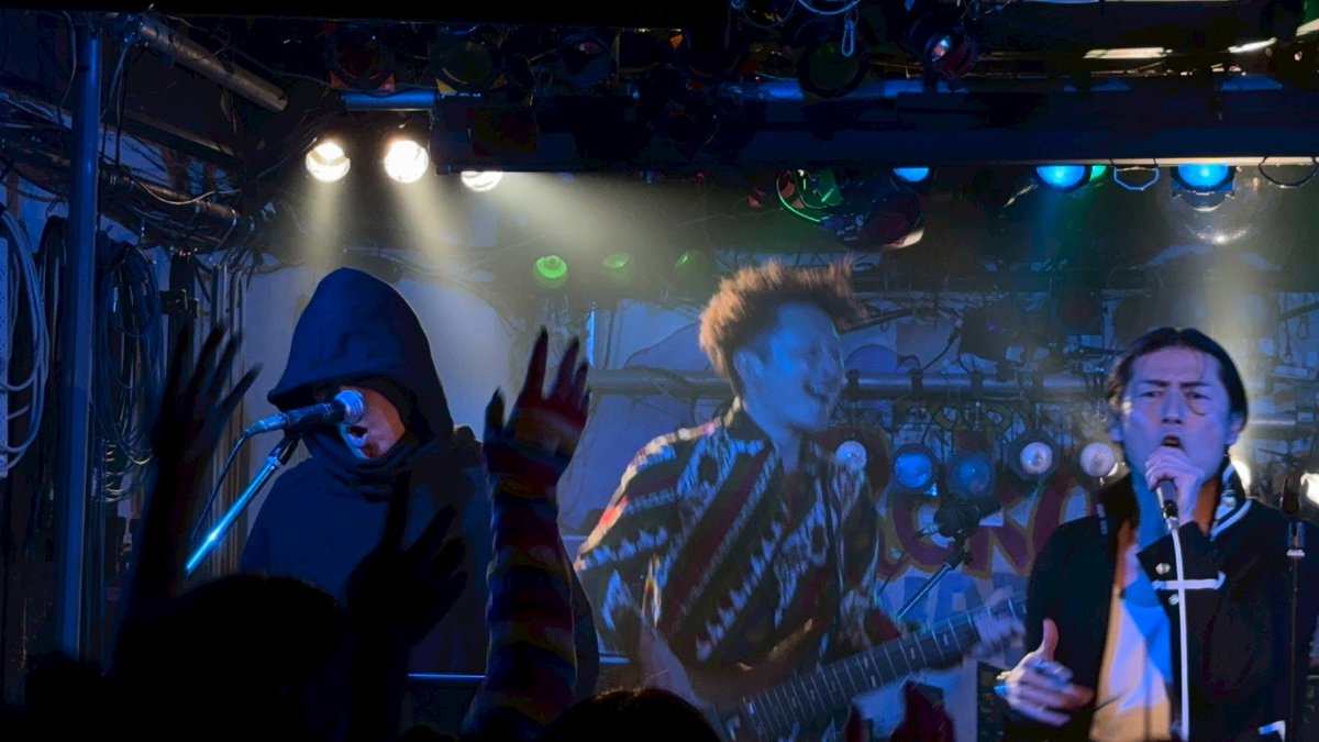 BeatsFbo's tweet photo. 2026.7.10  fbo

fbo Presents 
「Age of Distortion Vol.2 」

下北沢ろくでもない夜

w / RHETORIC . キャラメルパンチ

1.  Place in the sun
2. change
3. B B.sing
4. Courage to face
5. MY THORN HEART
6. Stand By Me
en
7. inconsistent https://t.co/jdsmJmKajv