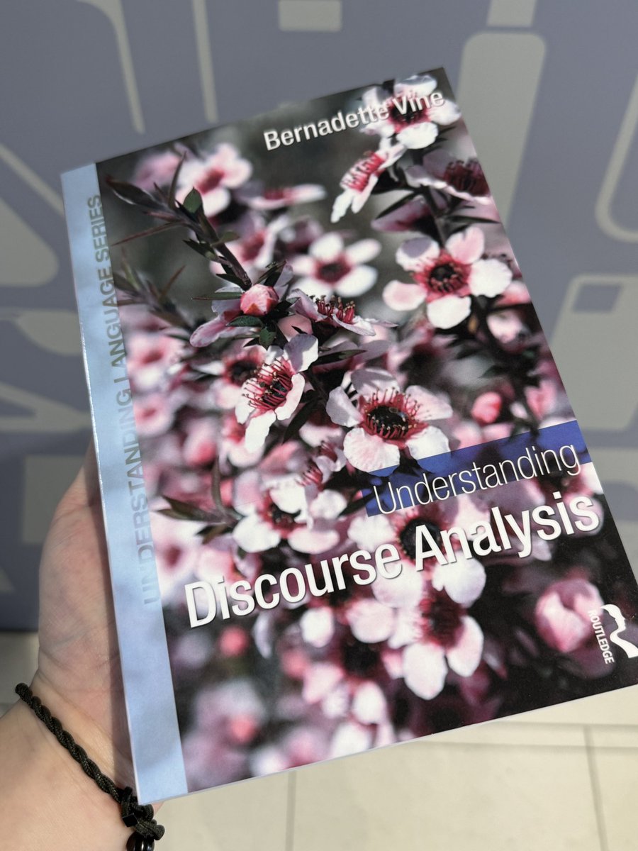 我慢と検討と葛藤を重ねて Vine (2023). Understanding Discourse