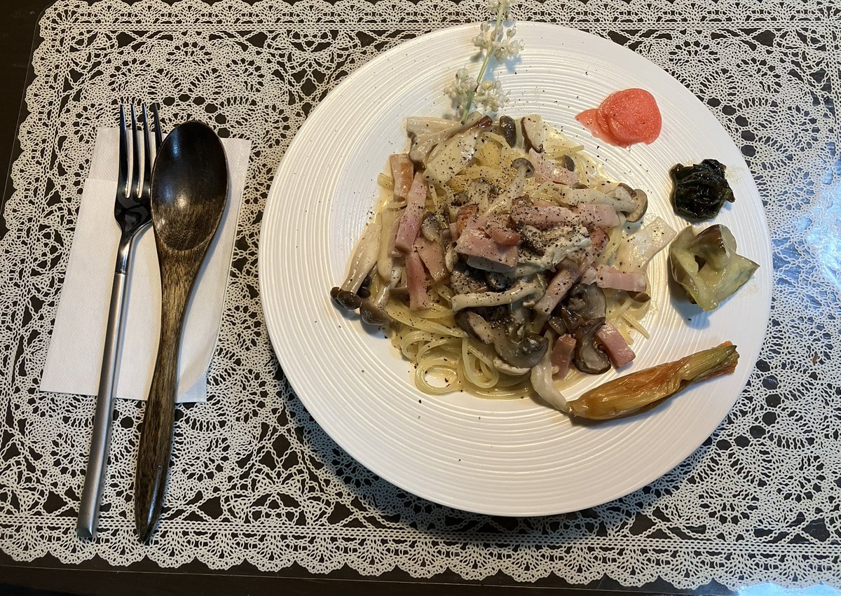 クリームパスタ