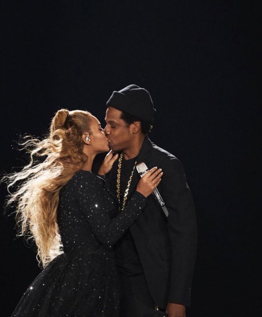 beyraive4's tweet photo. eles https://t.co/U1muBN2eUd