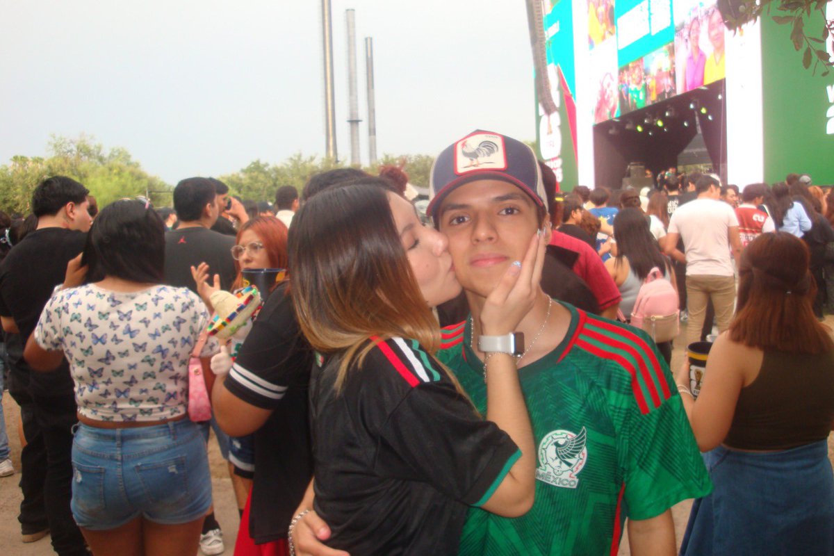 _chuyascott_'s tweet photo. el amor de mi vida siempre❤️ https://t.co/nrFi1zSD4j