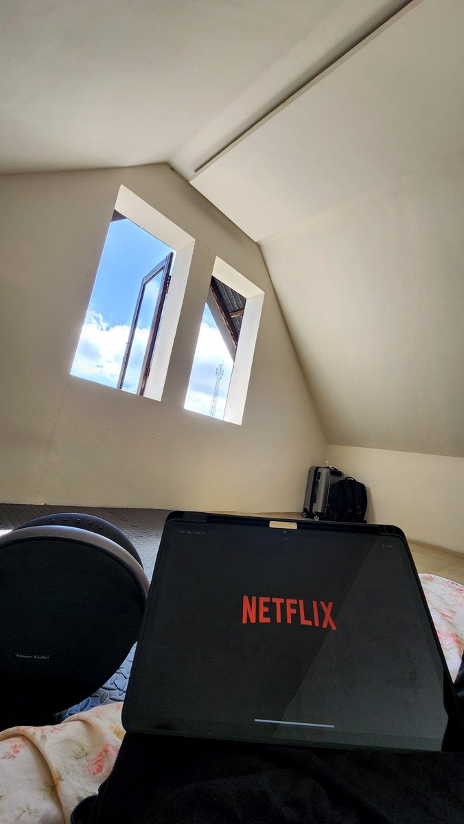 raychelrm's tweet photo. Weekend afternoon checklist https://t.co/PsM5D8msVq