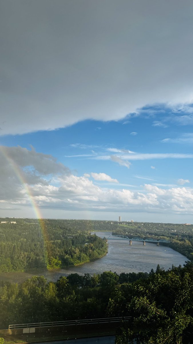 collagenqueen83's tweet photo. This evenings storms were so intense!! This was about 7pm Downtown Edmonton Ab. #abstorms https://t.co/ilDHrZ1GFa
