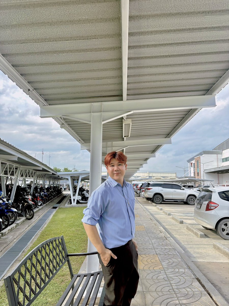 _sonytt's tweet photo. พี่ที่ทำงาน วันนี้แต่งตัวหล่อจัง จะไปไหน 

ฉัน ไม่ได้ไปไหนค่ะ แต่งตัวตามผู้ชายเฉยๆ😂 #geminifourth #tickettoheaven https://t.co/72TmFnG5G5