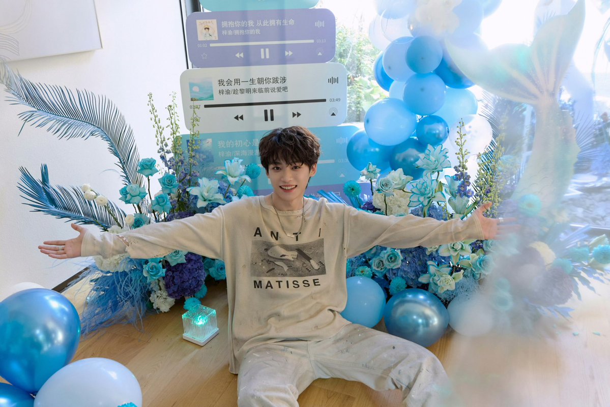 iampk_z's tweet photo. [260711] ZiYu Studio Weibo Update

Before those warm scenes even have a chance to fade away, Little Fish @我是梓渝_’s birthday vlog will go live tomorrow at 12:00 PM! ✌️

#ZiYu #梓渝 https://t.co/A8xmWy8sma