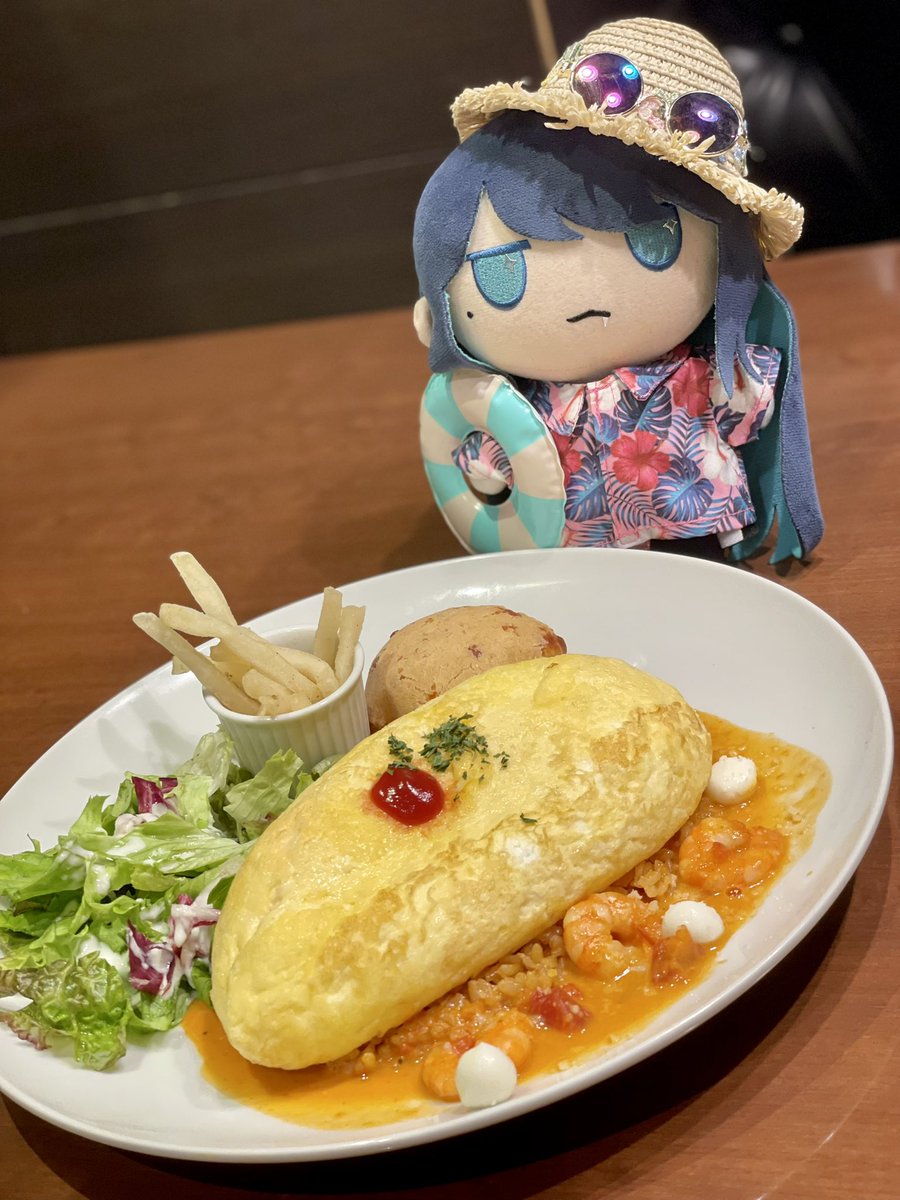 usagi_ado_roza's tweet photo. ✈️飛ぶのか...な???
とりあえず、Adoぬいちゃんとランチ...🫶✨✨ https://t.co/76xKLdDoRG