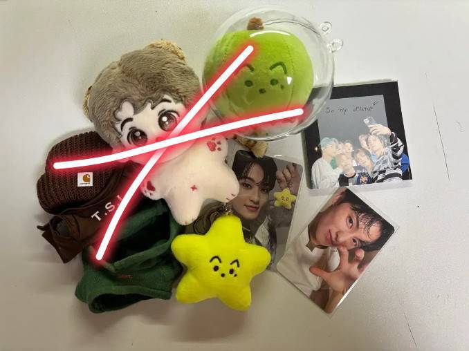woaimark's tweet photo. Wts starfish keyring mark set + mark maung 180.000 bersih kr https://t.co/367YY7T8Jp