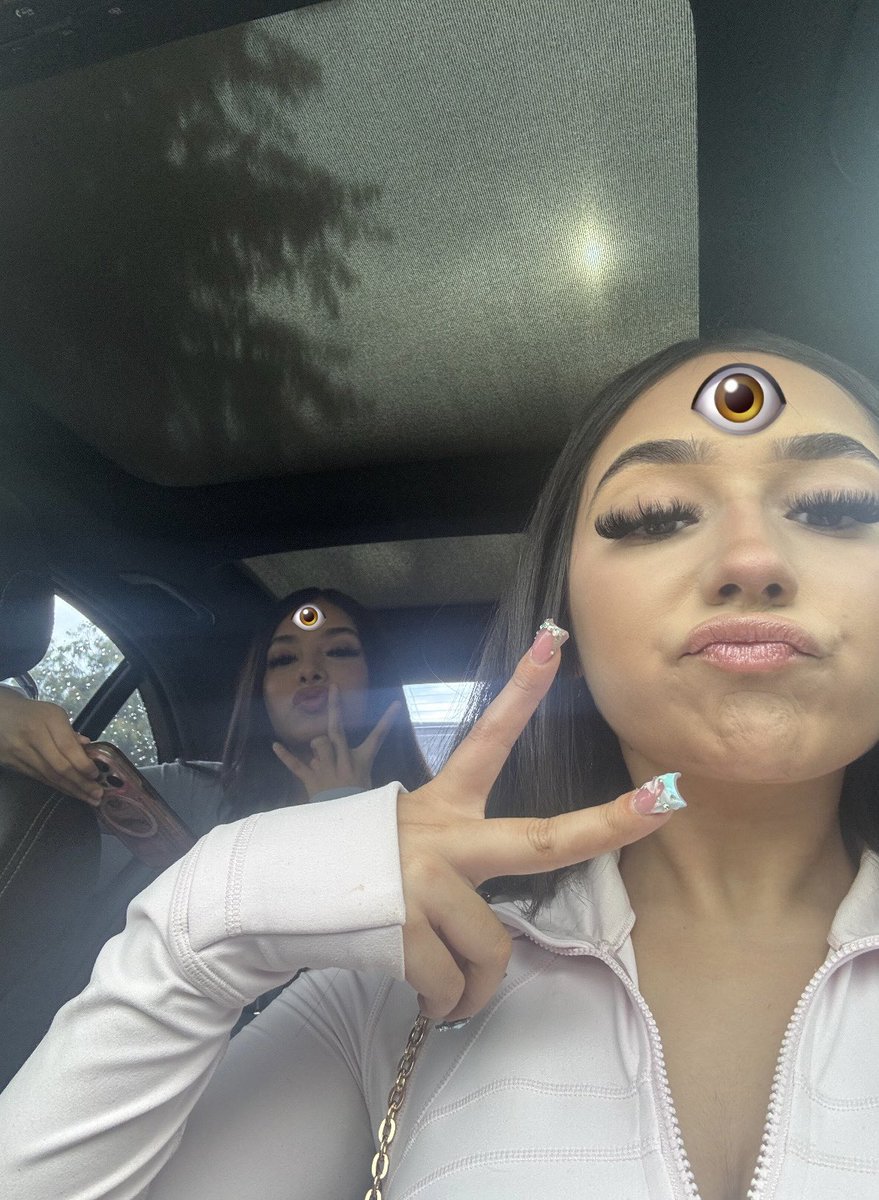 sslump3dd's tweet photo. Us after watching the illuminati movies… https://t.co/zFO5yhUvP7