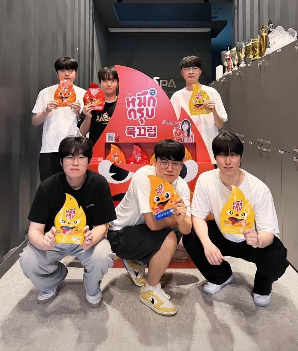 dearyhyeokie's tweet photo. South Korea's 2026 Asian Games LoL roster x Muekgroob kr https://t.co/ZGiy1BnQdO