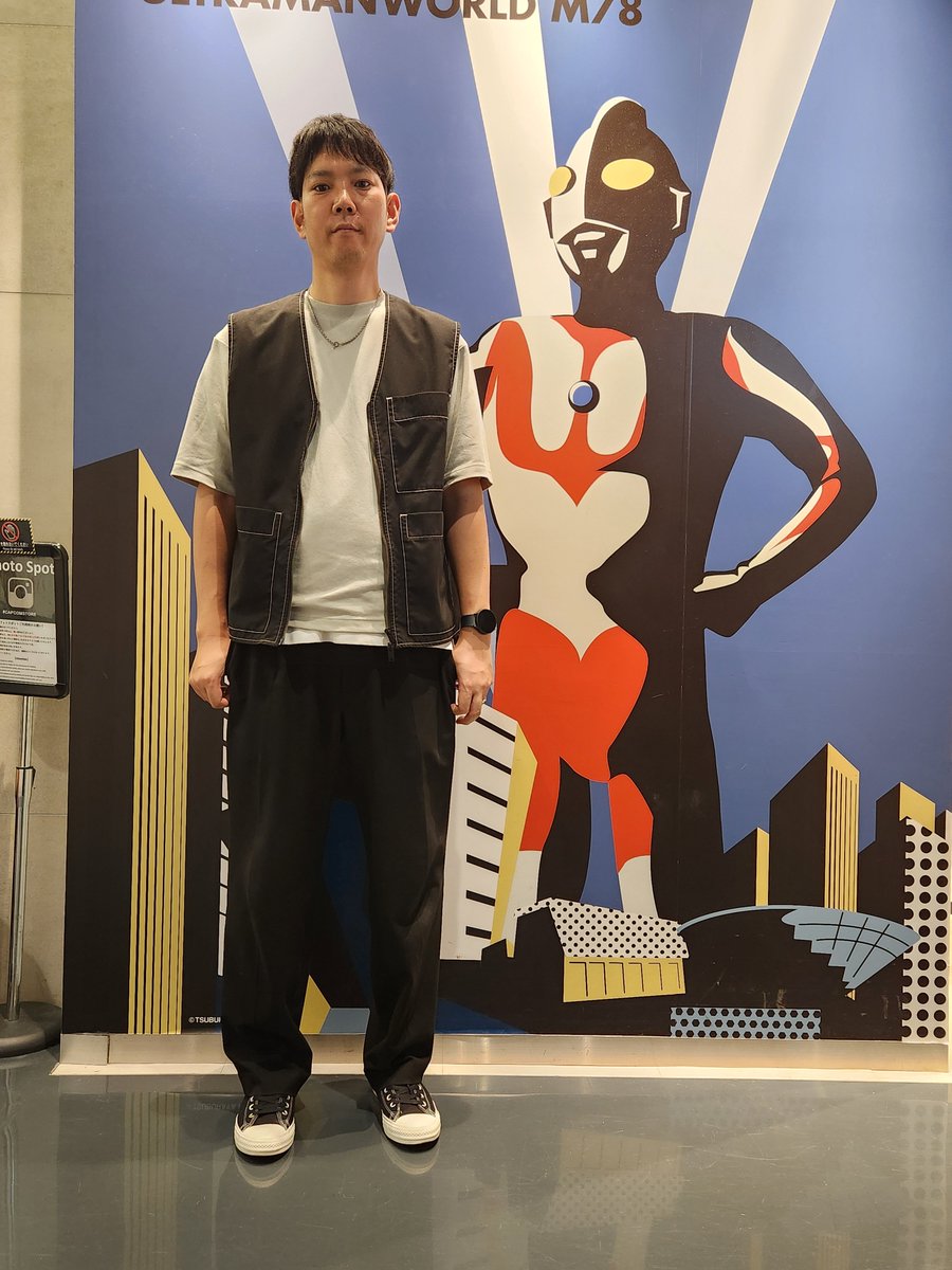 akkunn_akkunn's tweet photo. #今日のコーデ。#ZARA の #コントラストトップステッチベスト に #新作 の #ユニクロ の #エアリズムコットンオーバーサイズTシャツ ライトグリーン、#エアリズムコットンノースリーブTシャツ、  #タックワイドパンツ、#コンバース の ALL STAR #BACKZIP HI 、 COMBINATION CHAIN #NECKLACE 。 https://t.co/oxBPERW2P4