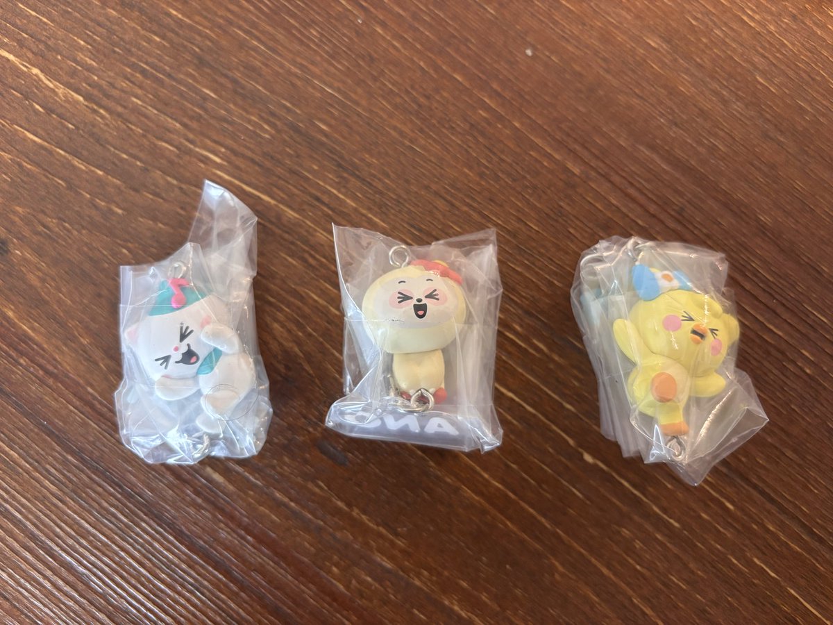 Mmocyyk's tweet photo. Niziu ガチャガチャ

【譲】ルキャット💚  アノ🤍  リヨ🩵

【求】ピョンピョン🩷  マヤン💜  キナ💙

🩷は💚との交換でお願いします🙇‍♂️
できればまとめて希望ですが、単品でもOKです！
全部🦀です。
郵送でお願いします！

お気軽にお声掛けください！

#Niziu
#Niziu交換 https://t.co/Layri76a51