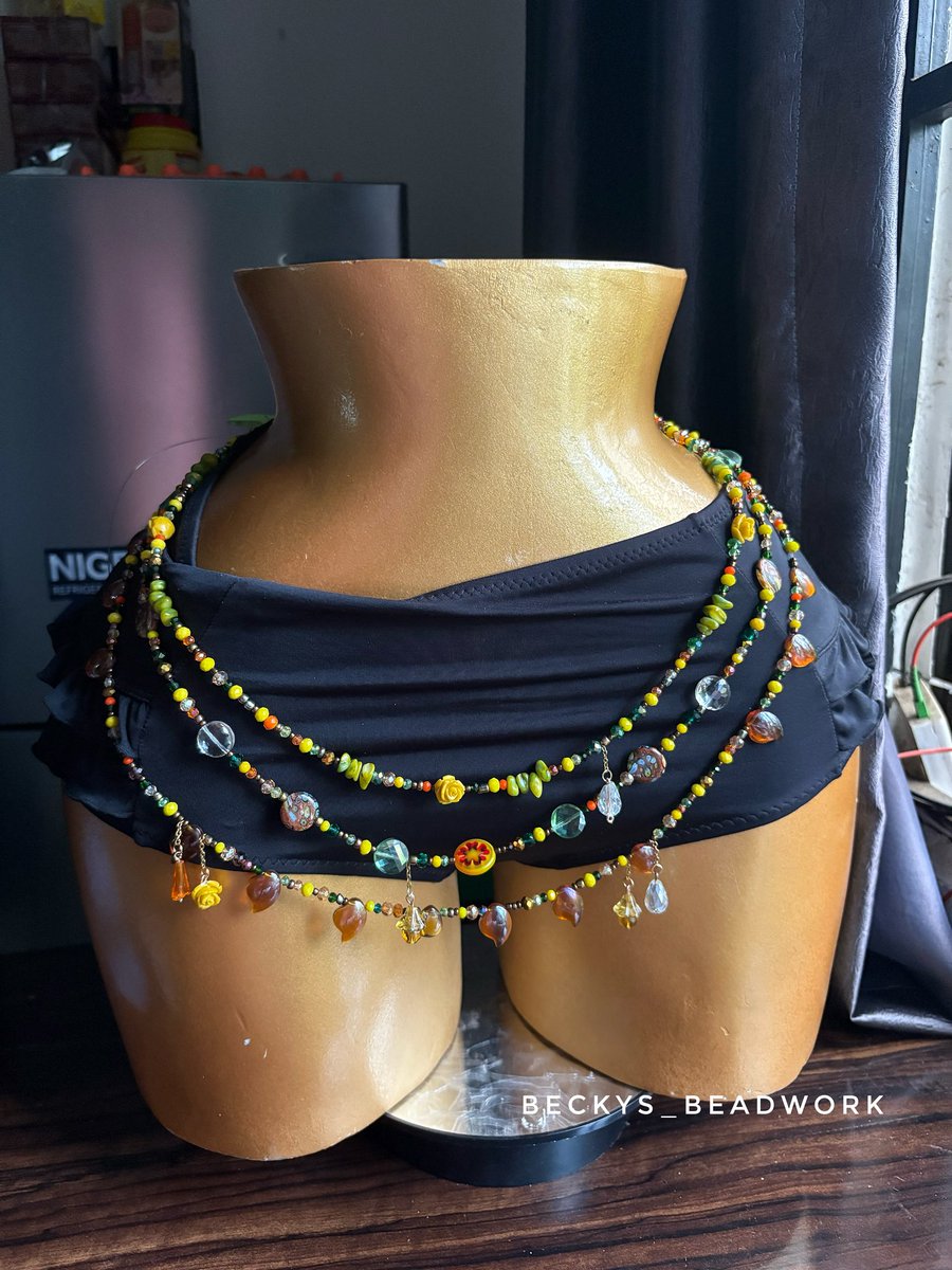 Beckys_BeadWork's tweet photo. So I made this yellow waistbeads inspired by the yellow fairy in the last image. How did I do?
.
This Waistbead is available for immediate pickup and delivery
Evaluated at 50,000 naira for all three layers
DM to order
Nationwide delivery
.
Please share this with a Waistbead lover https://t.co/beu5cWMxKt