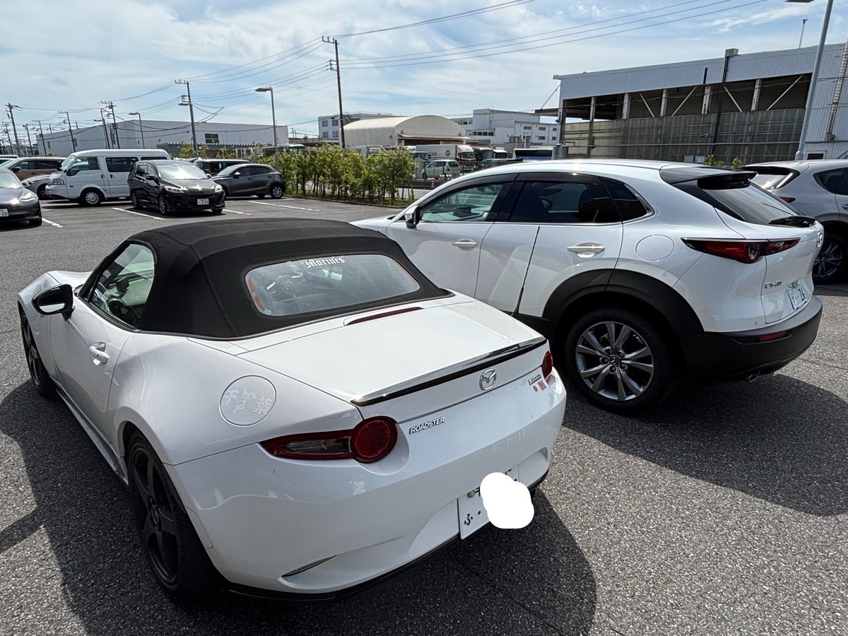 TS1398's tweet photo. 新車購入から10年半、距離にして160000kmを共にしたNDとお別れしてきました。新たな相方は中古ですがCX-30です。 https://t.co/YrcOfD1Aok