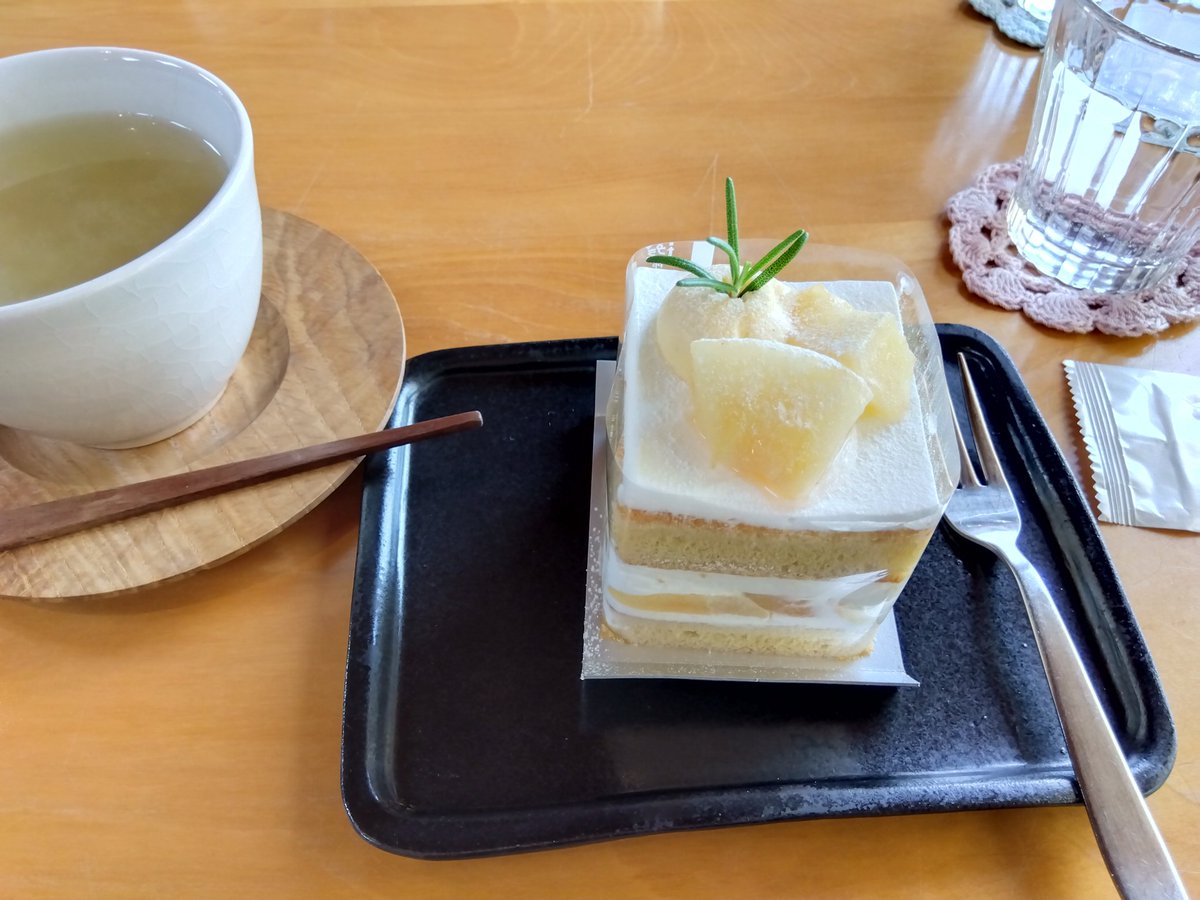 como13880968's tweet photo. 久しぶりに会う友人とランチ→神社→カフェへ行って来ました
両方新規開拓で、とっても美味しかった〜🥰
たまにはストレス解消‼️ https://t.co/YapwE72xMx