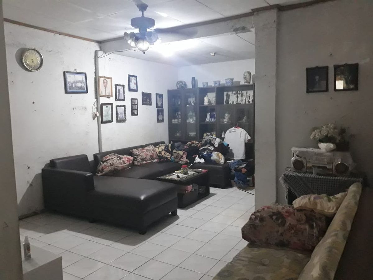 onlineproperti's tweet photo. #Jual Cepat dan Murah, #Rumah Luas di Komplek Pelni, #Cisalak, #Depok

**0856-1212-106**
**0856-9423-3456**
**0812-9518-5930**

https://t.co/NKfMGluonn https://t.co/EXRT1lfQiF
