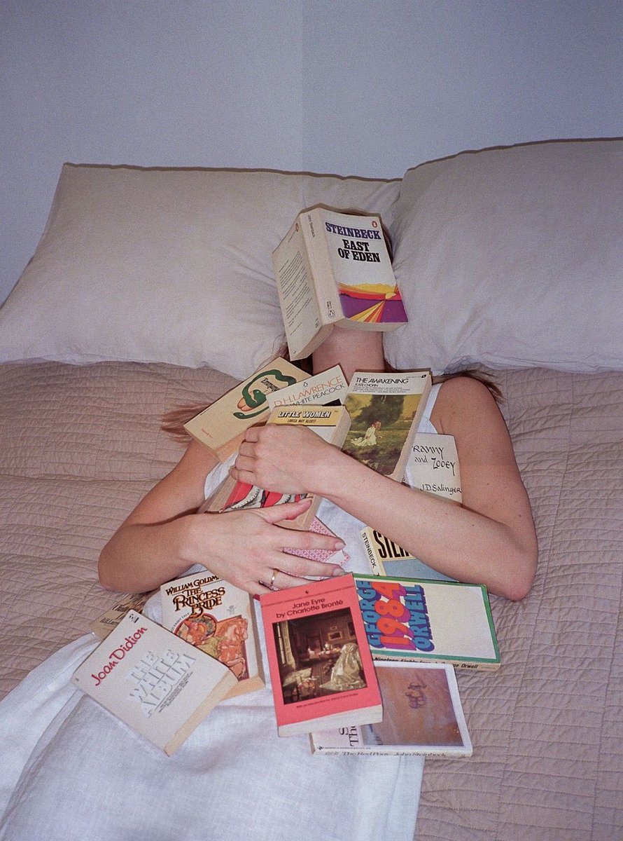 theyoungdamsel's tweet photo. Visual representation of me for the next 48hours. Plus a brunch, still in a heatwave. https://t.co/t1VBgYrDT5