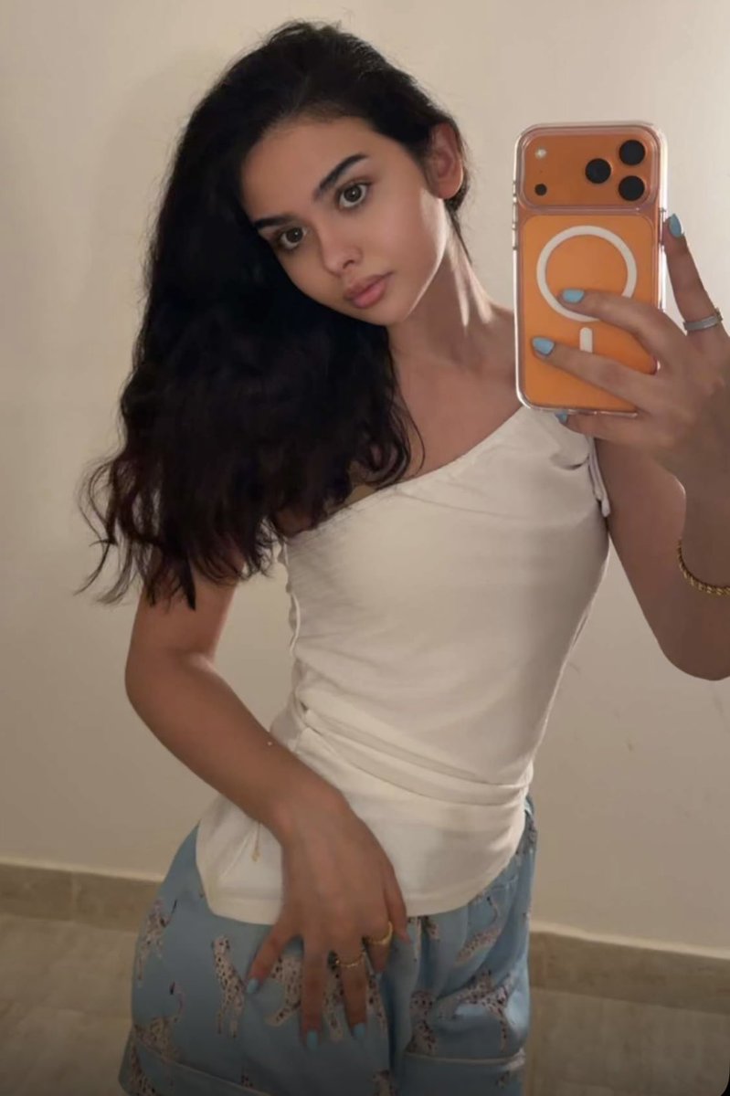 Snapper_ar's tweet photo. لجين حسن 🤍🩵 https://t.co/9pO613CnqN