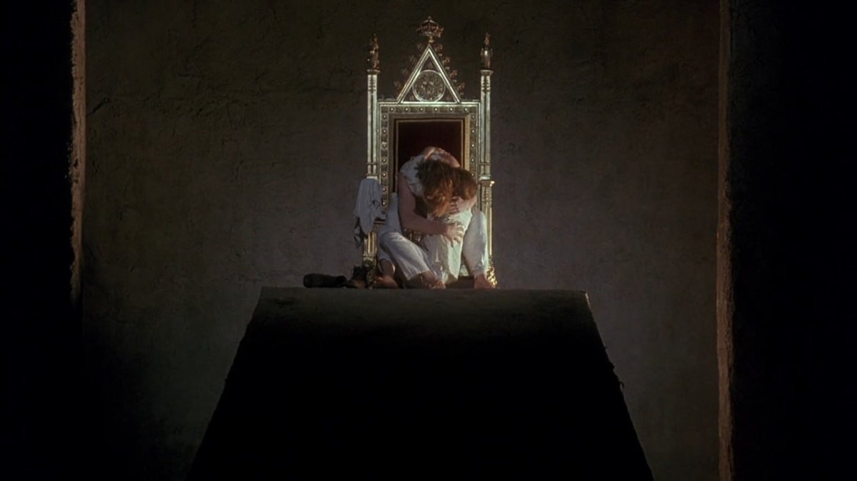 _rodrigob's tweet photo. Edward II (1991) dir. Derek Jarman https://t.co/TSgZF5yYi1