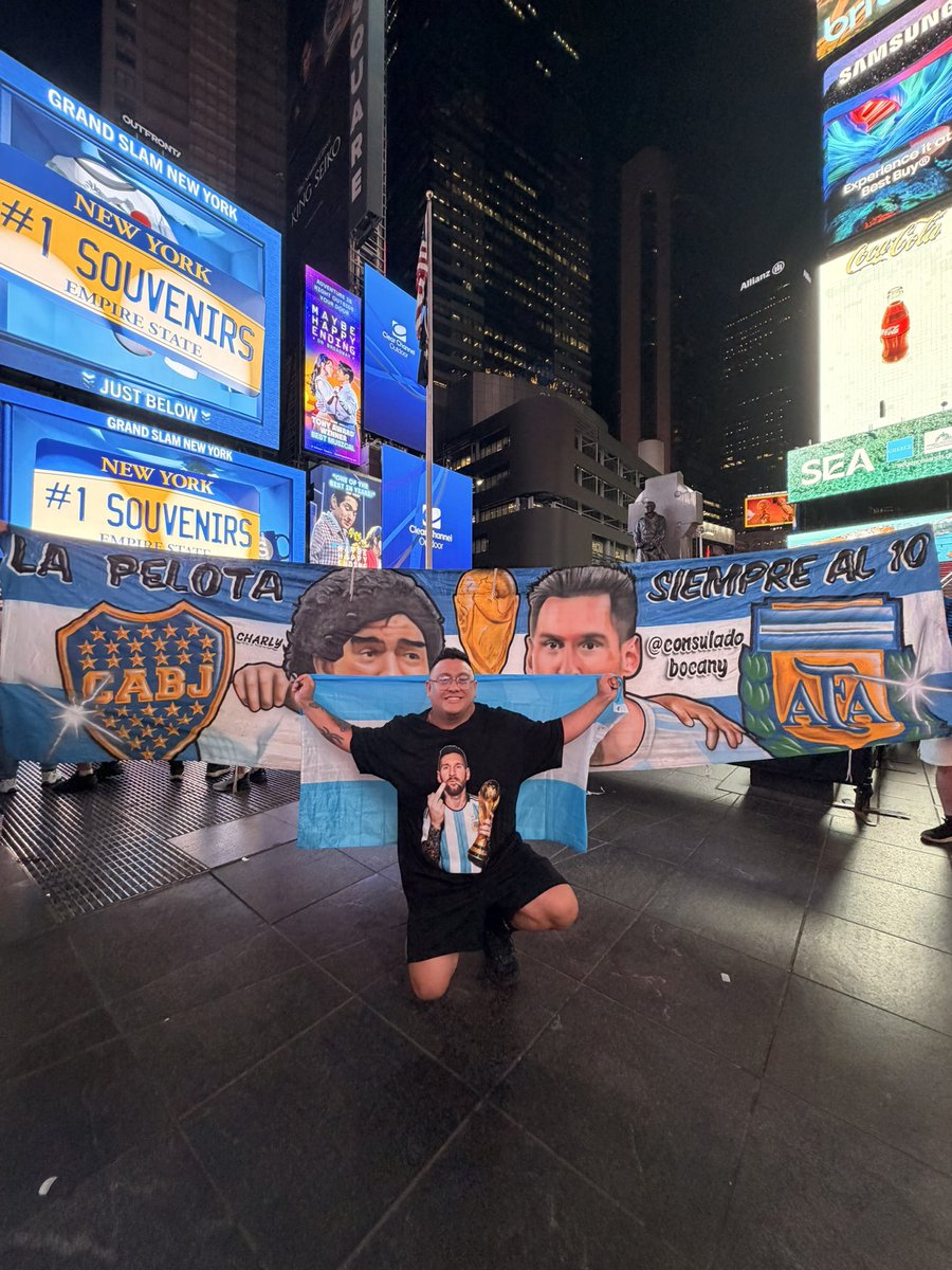 FelipeMora_L's tweet photo. Viviendo el sueño del mundial de fútbol con la banda de Argentina 🤍🩵🤍 https://t.co/ZcEaeOGmPB
