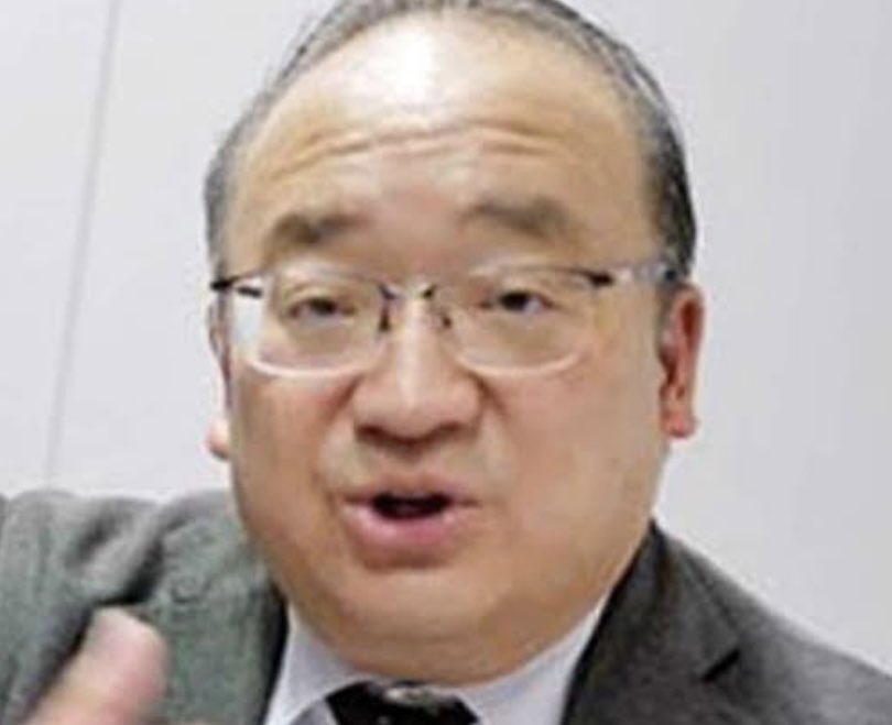 AfYjpB3h5Hp0n6g's tweet photo. 佐伯耕三さん、
アナタも『内閣広報官』を名乗るのであれば、せめてリプ欄を開けて幅広く意見を受けるべき！
それと、キチンと会見すべきです！
一方通行のSNSの発信だけでは卑怯です！あの傍若無人なトランプ大統領でさえSNS発信の後は記者の質問受けてる。高市早苗と一緒で姑息や！😩 https://t.co/vfsVREP3qm