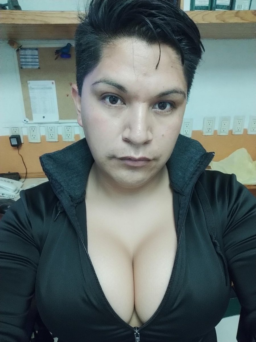 Veronica.lucia29 tweet media