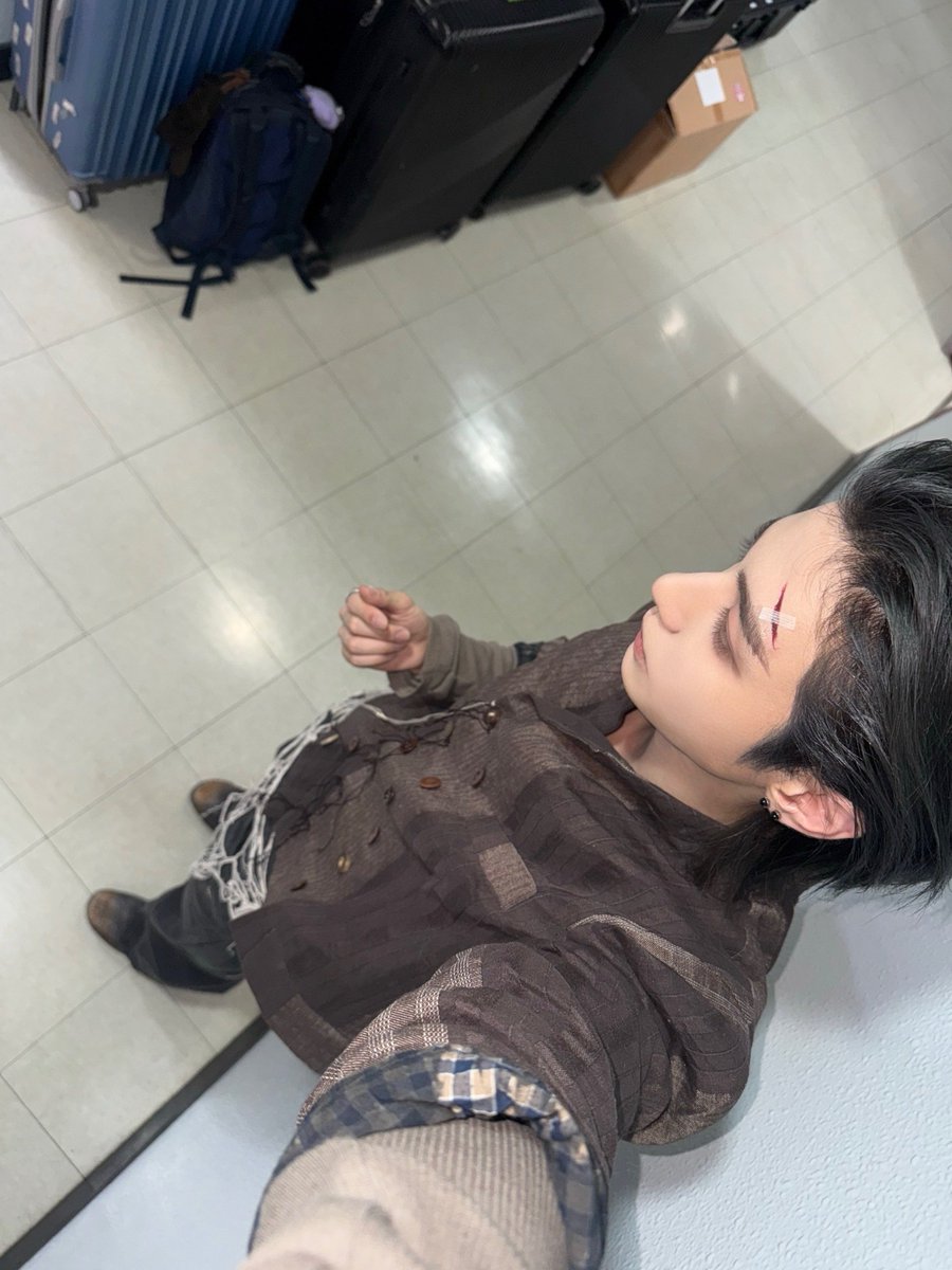 dollopheadm's tweet photo. Leehan post 2 days in a row.. im impressed. Leehan pls keep going honey https://t.co/x0Ps6Kbiap