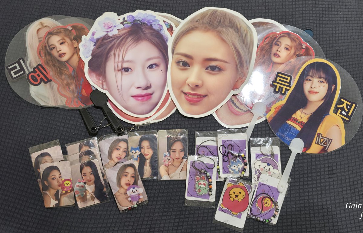 Cami_Lle22's tweet photo. Otw to Moa see you @ITZYofficial 

Will give away freebies see you Midzy 

Ulan please makisama ka 🙏

#ITZY
#ITZY_WORLD_TOUR
#ITZY_TUNNELVISION_MANILA
#ITZYinManila https://t.co/Sfa2nluziT